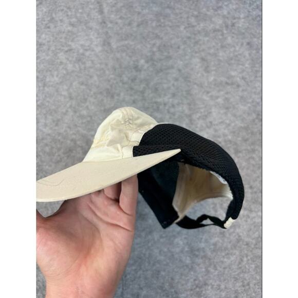 Columbia Sportswear 5 Panel Hat Unisex OS Cream Black Embroidered Strapback - Picture 3 of 5